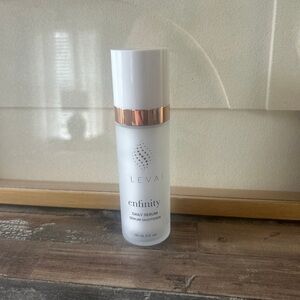 Enfinity Daily Serum - White and Gold